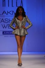 Model walk the ramp for Sailex show at Lakme Fashion Week 2012 Day 5 in Grand Hyatt on 7th Aug 2012 (3).JPG